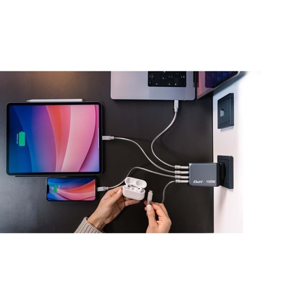 VERBATIM GNC-100 100W 4-Bağlantı Noktalı GaN Duvar Şarj Cihazı