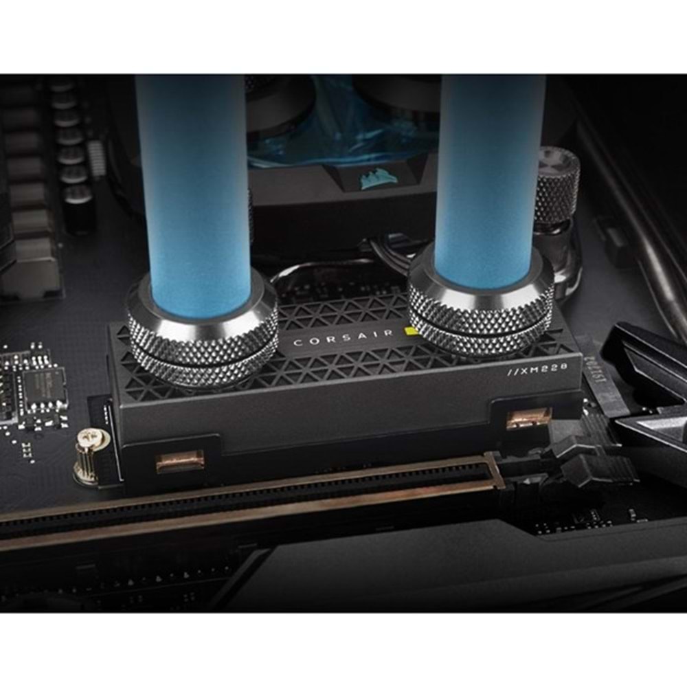 CORSAIR CX-9029002-Ww Hydro X Serisi XM2 M.2 SSD Sıvı Soğutma Bloğu