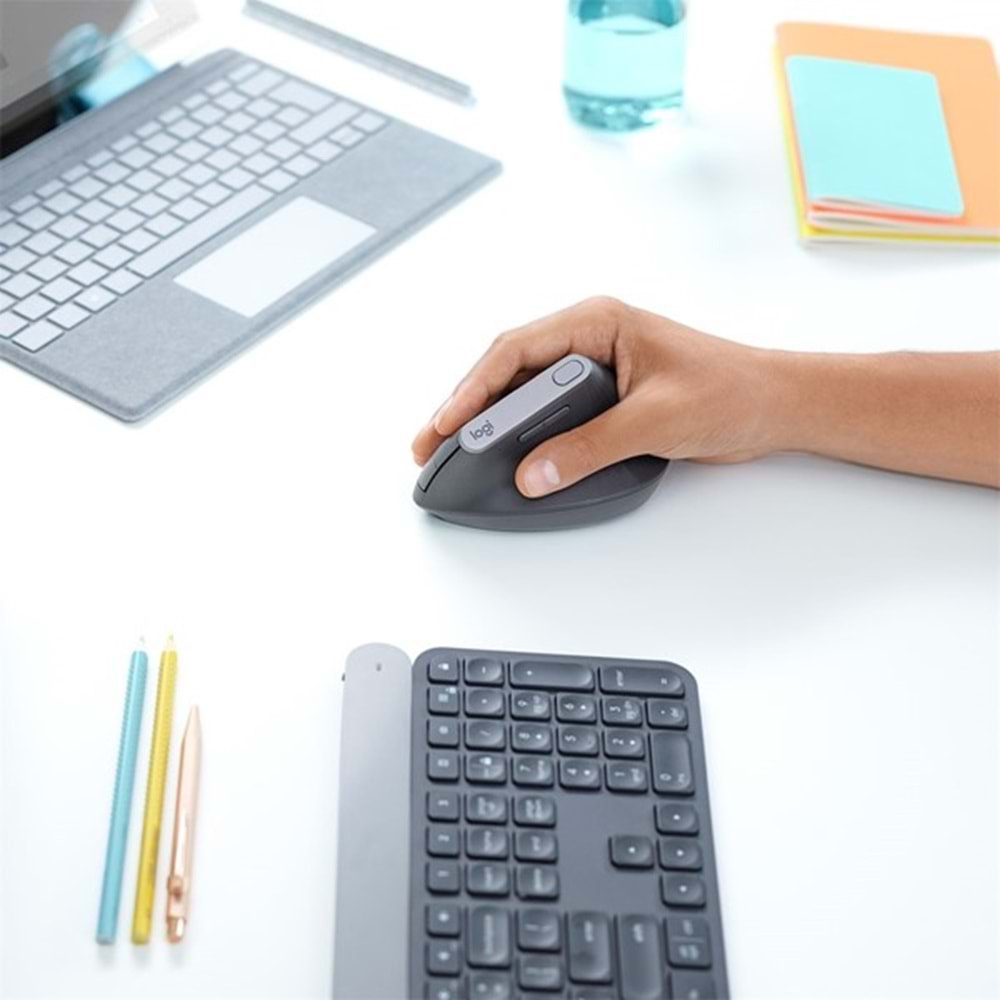LOGITECH Mx Vertıcal Gelişmiş Ergonomik Mouse-Siyah 910-005448